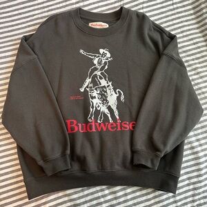 Pacsun Budweiser’s oversized crewneck